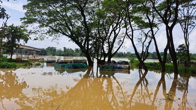 সিলেটের ফেঞ্চুগঞ্জ উপজেলায় কুশিয়ারা নদীর তীর